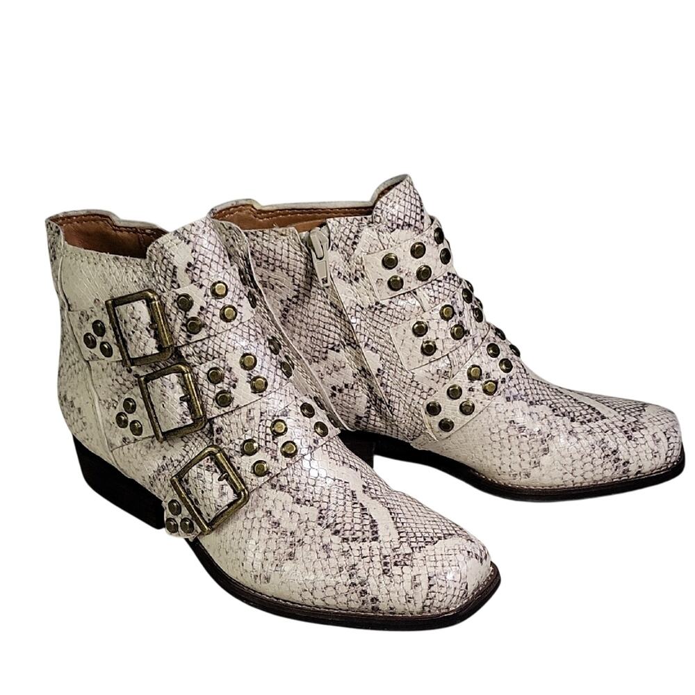 Zodiac Adele Birch Snakeprint Buckle Accent Ankle Boots Womens Size 7.5